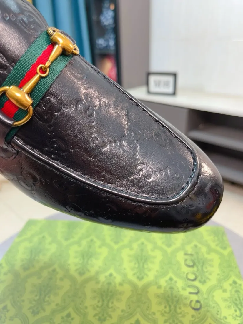 Men's shoes 💰500🌹🌹【GUCCI】The most popular classic Gucci leather shoes. Synchronized with the official website, the upper is made of Italian first-layer cowhide ➕cowhide lining, with unique brand and unique craftsmanship. Highlighting the hot style of the new year. Stop hesitating, stop wandering, get it now. Number: 38--44